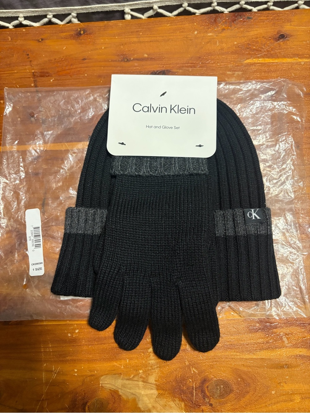 Calvin Klein Black and Gray Ribbed Hat & Glove Set